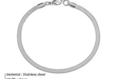 A silver bracelet with a chain and lobster clasp.